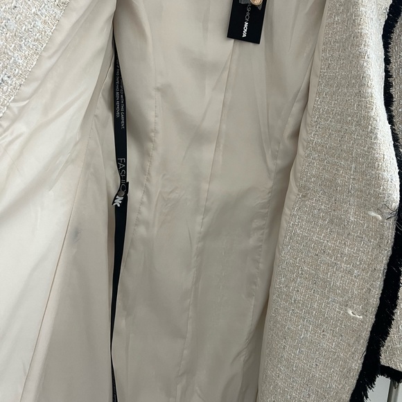 Fashion Nova Luxe collection Dress/coat - Picture 5 of 7